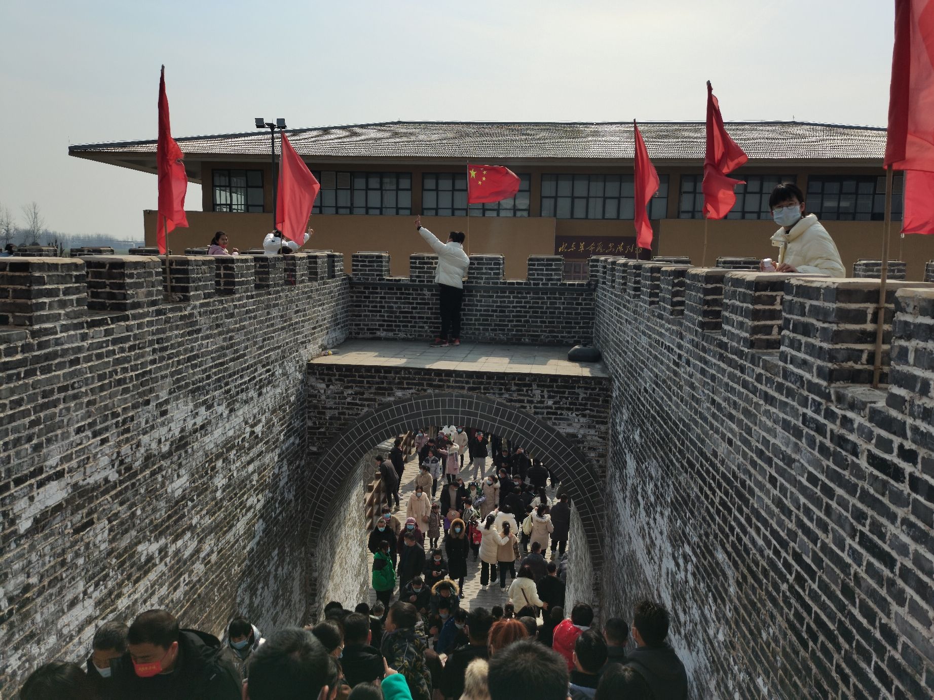 红色水东文旅小镇旅行图片 1