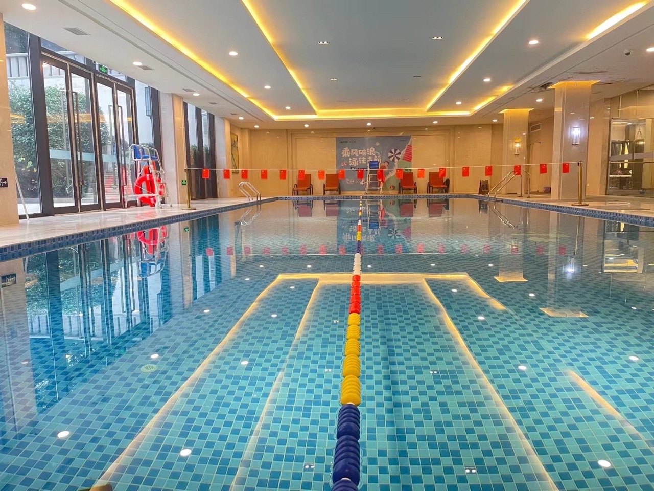 场地封面-小鲵游泳私教(滨江铂悦府店)