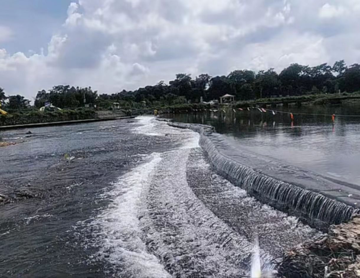岗坪谢家湾网红桥旅行图片 3