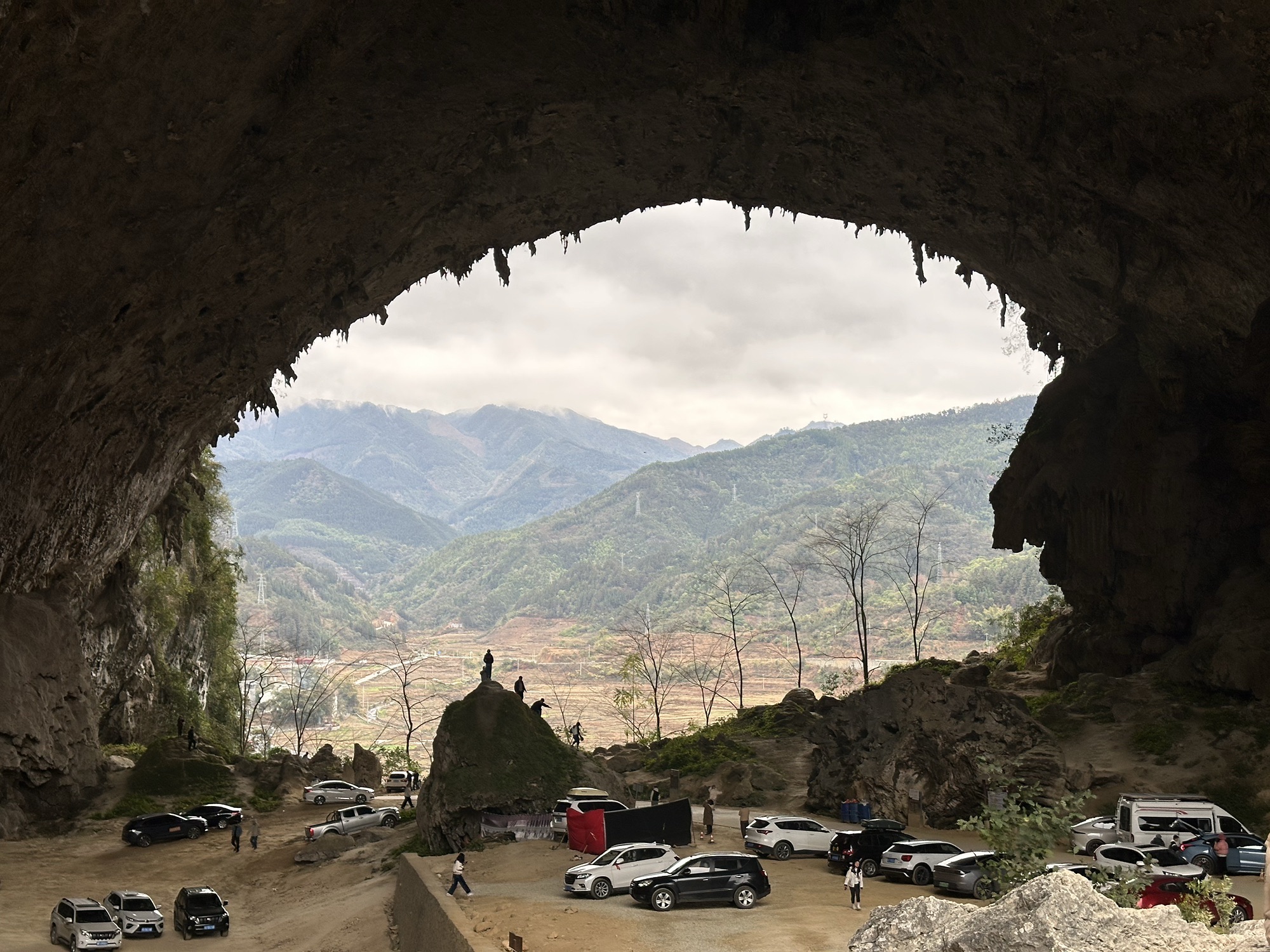 社更穿洞旅行图片 3