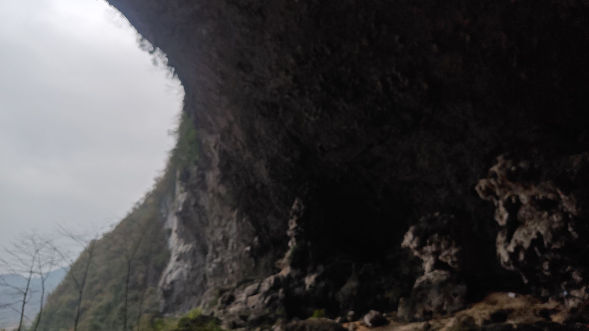 社更穿洞旅行图片 2
