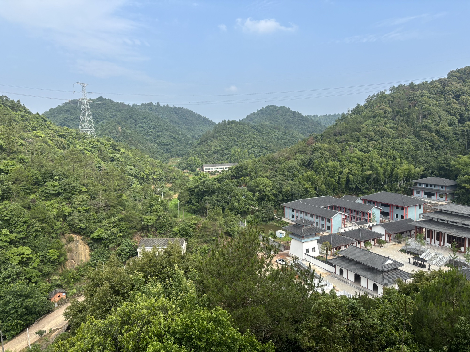 伊山寺实景照片