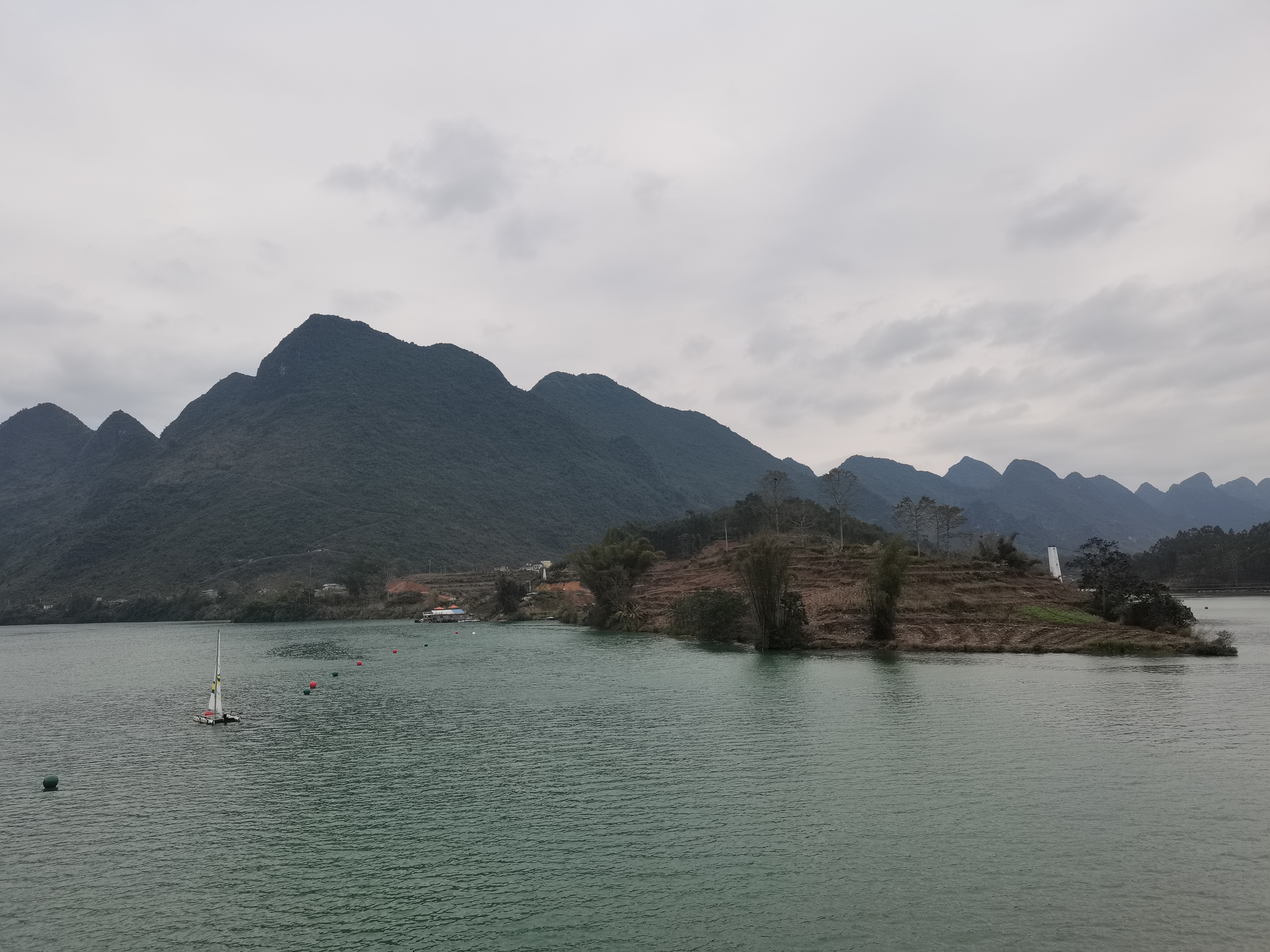 大化·红水河情人湾国际休闲运动公园旅行图片 3