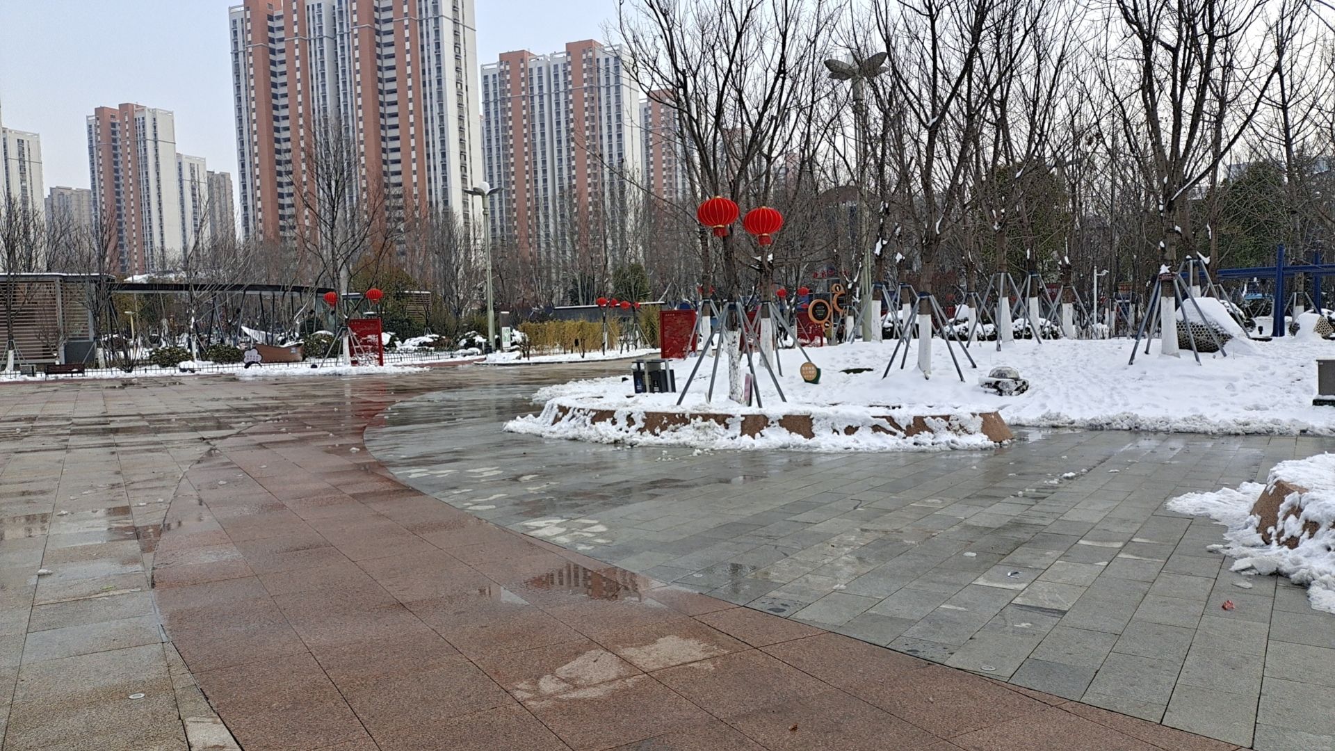 老二中广场旅行图片 1