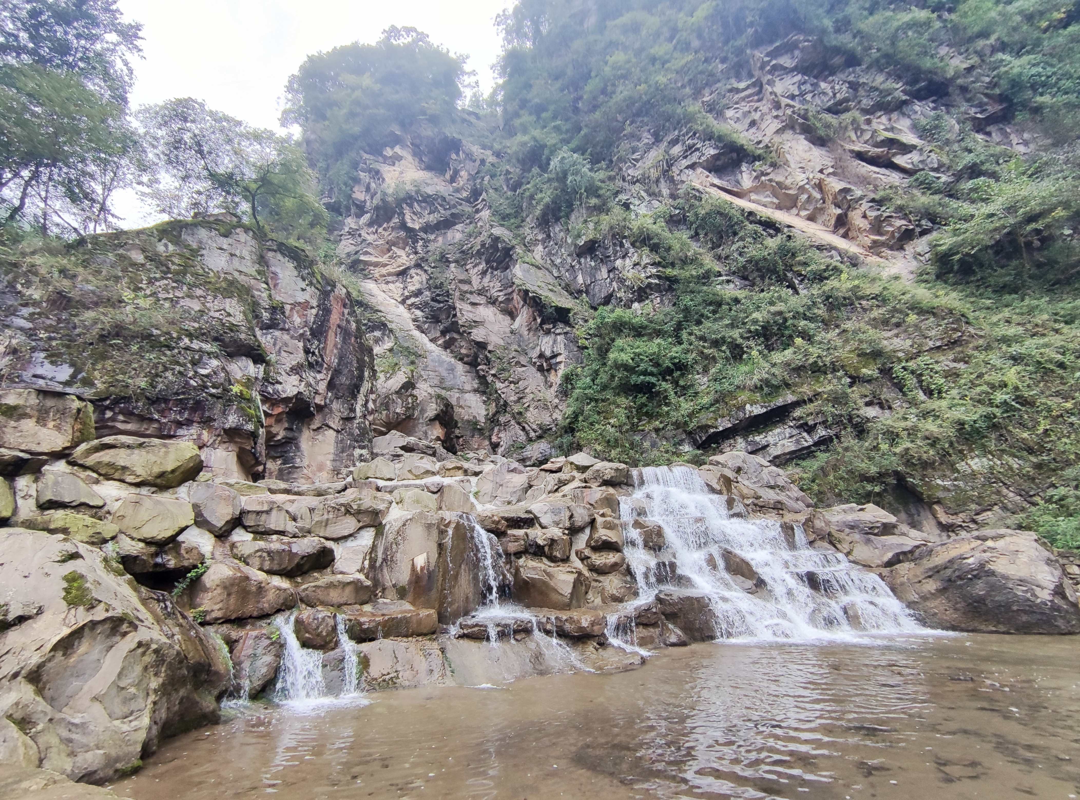 什邡市蓥华大峡谷