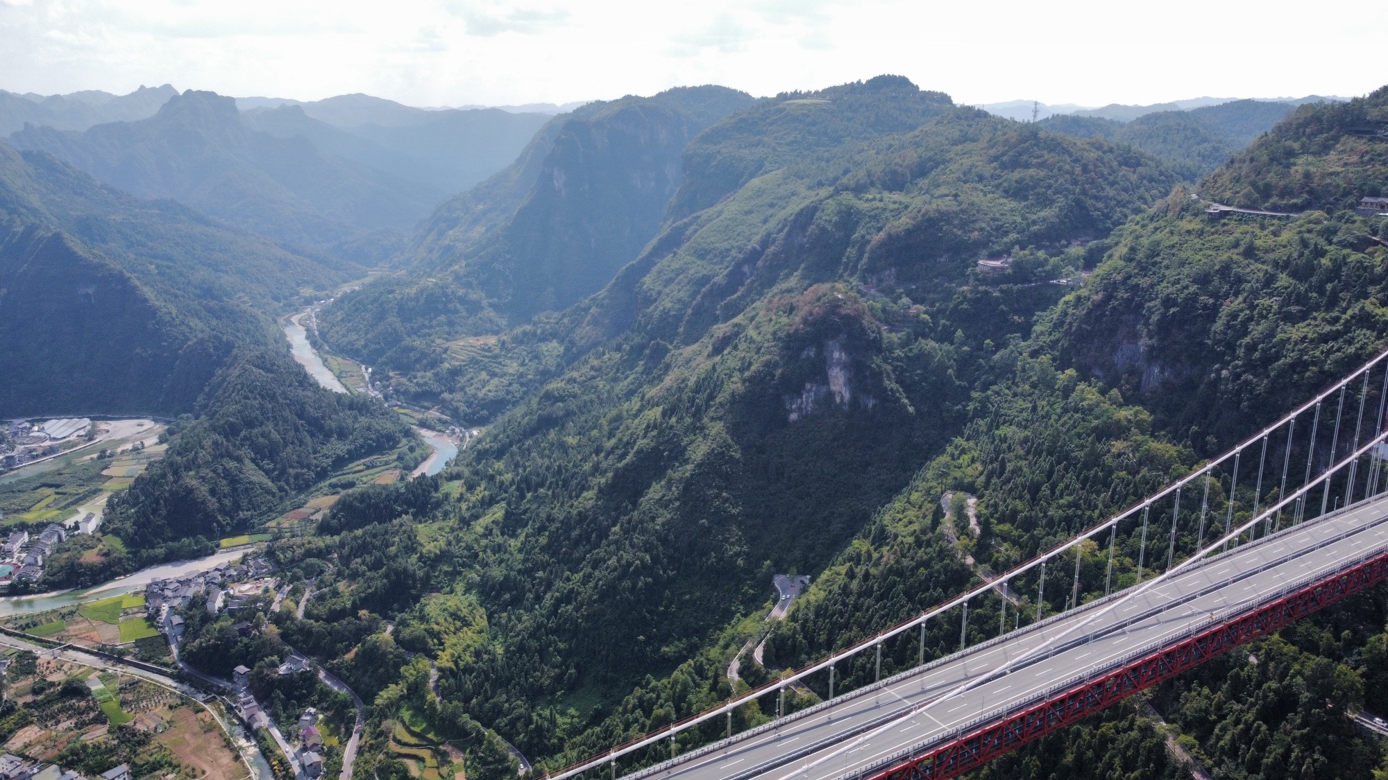 公路奇观观景台