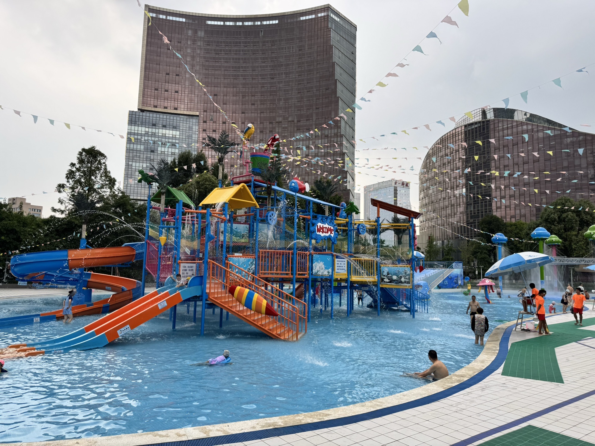 场地封面-成都市猛追湾游泳中心游泳馆