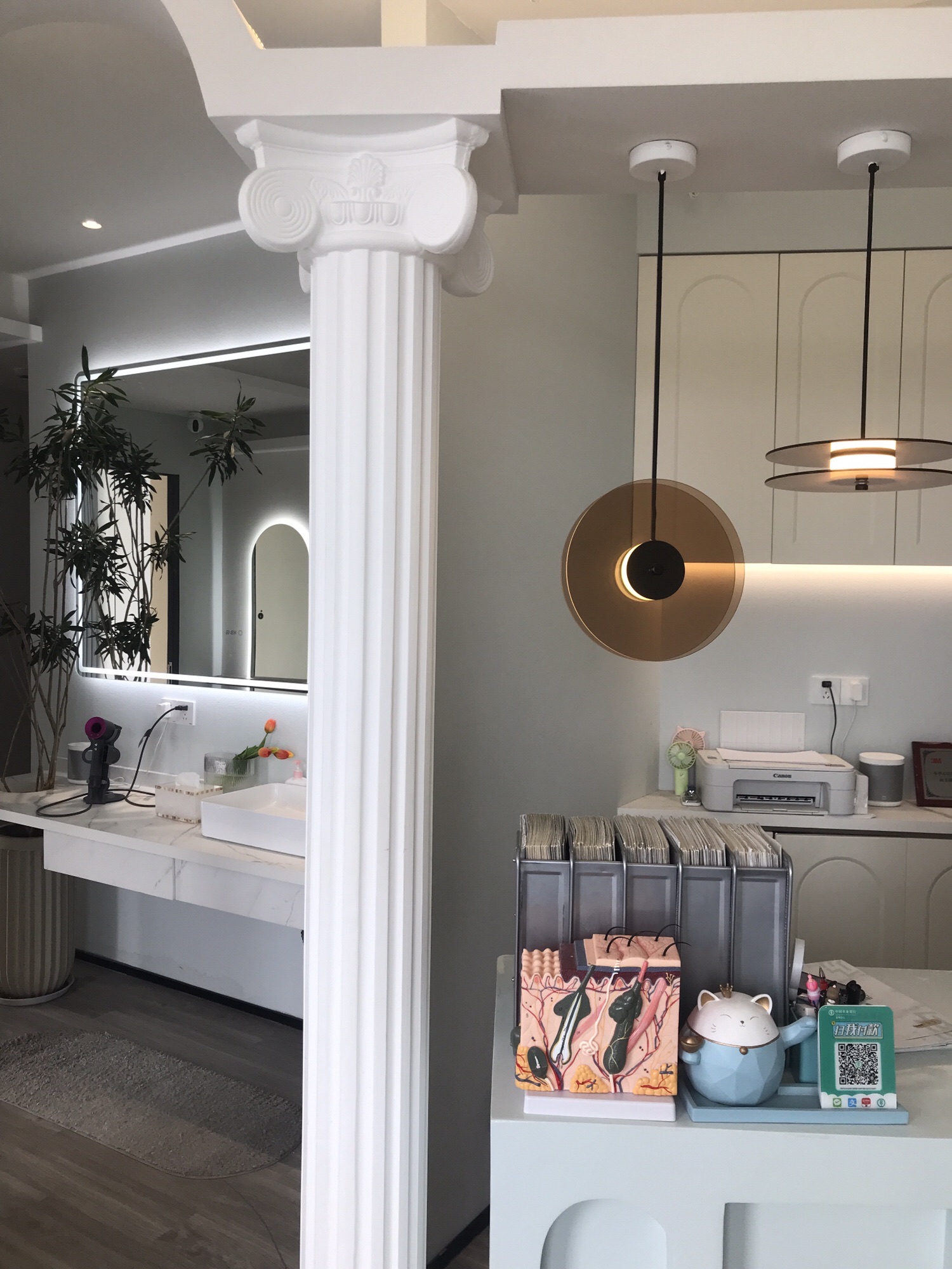 DOZE朵真皮肤管理·体型重塑中心(龙湖店)