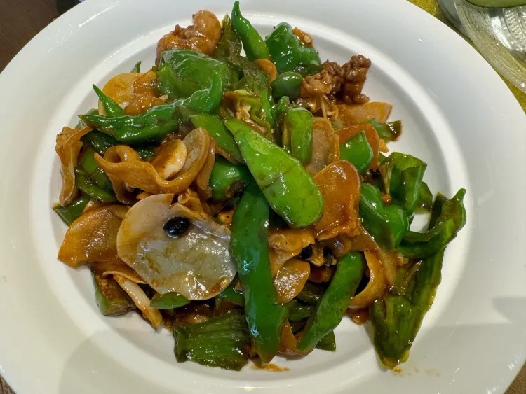 小菜园新徽菜(吾悦广场店)
