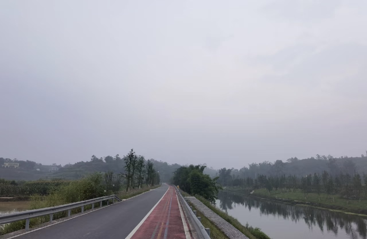 荣昌区马拉松广场旅行图片 1