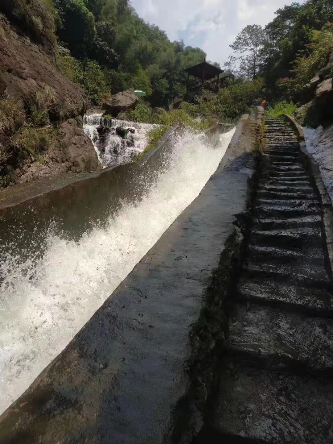 唐古湾高峡飞舟漂流旅行图片 1