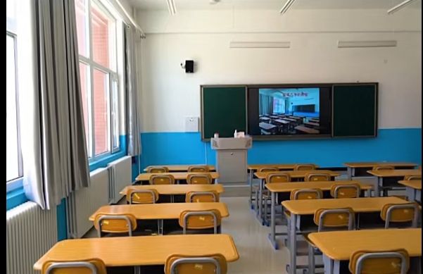 哈密第十六中学
