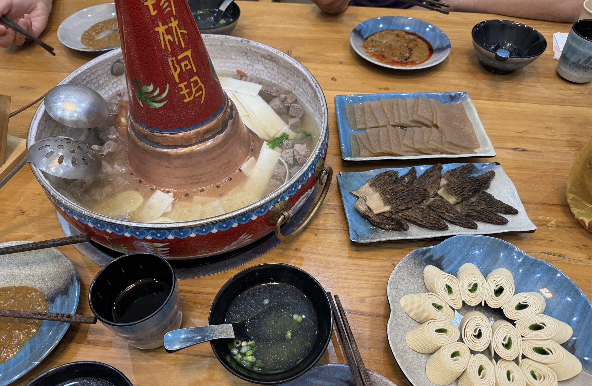 锡林阿玛冰煮羊河津旗舰店内部环境