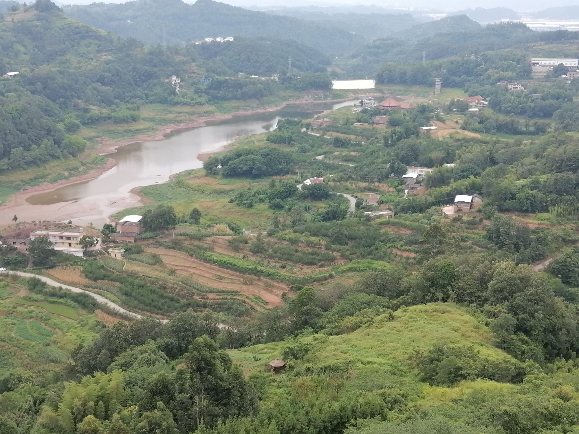 少峨湖观景台旅行图片 3