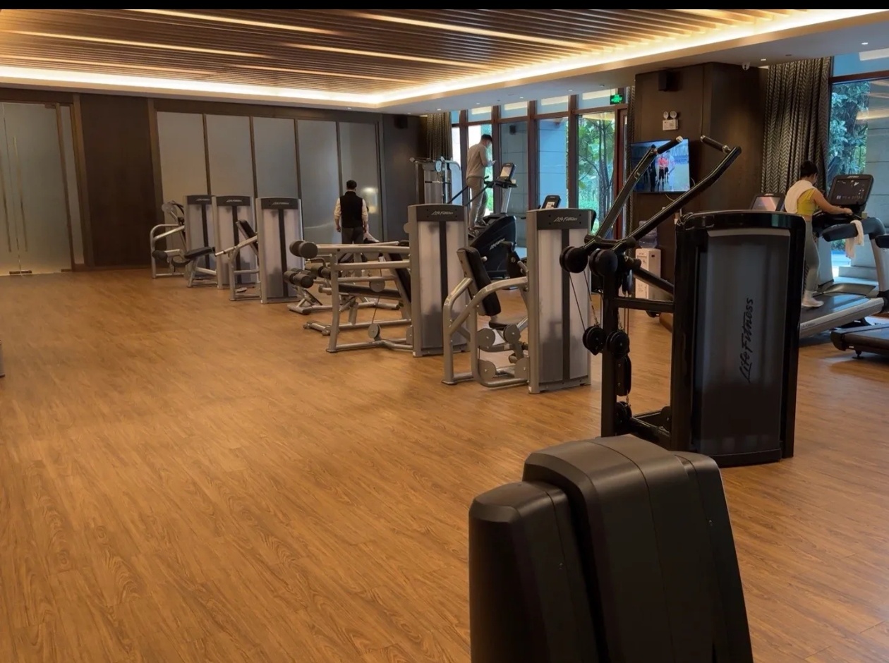 场地封面-岚格游泳健身中心(广州融创施柏阁大观店)