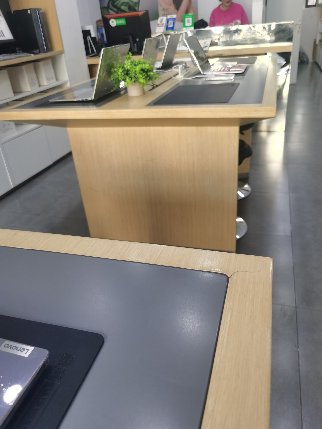 联想体验店(同心县豫海南街)