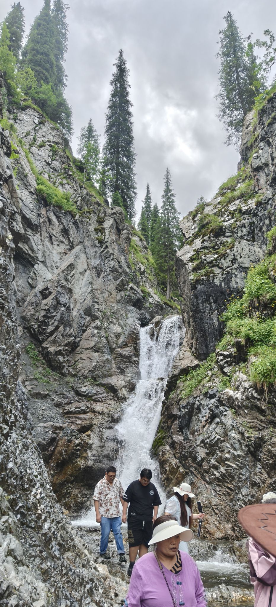 乌鲁木齐小渠子青龙潭景区