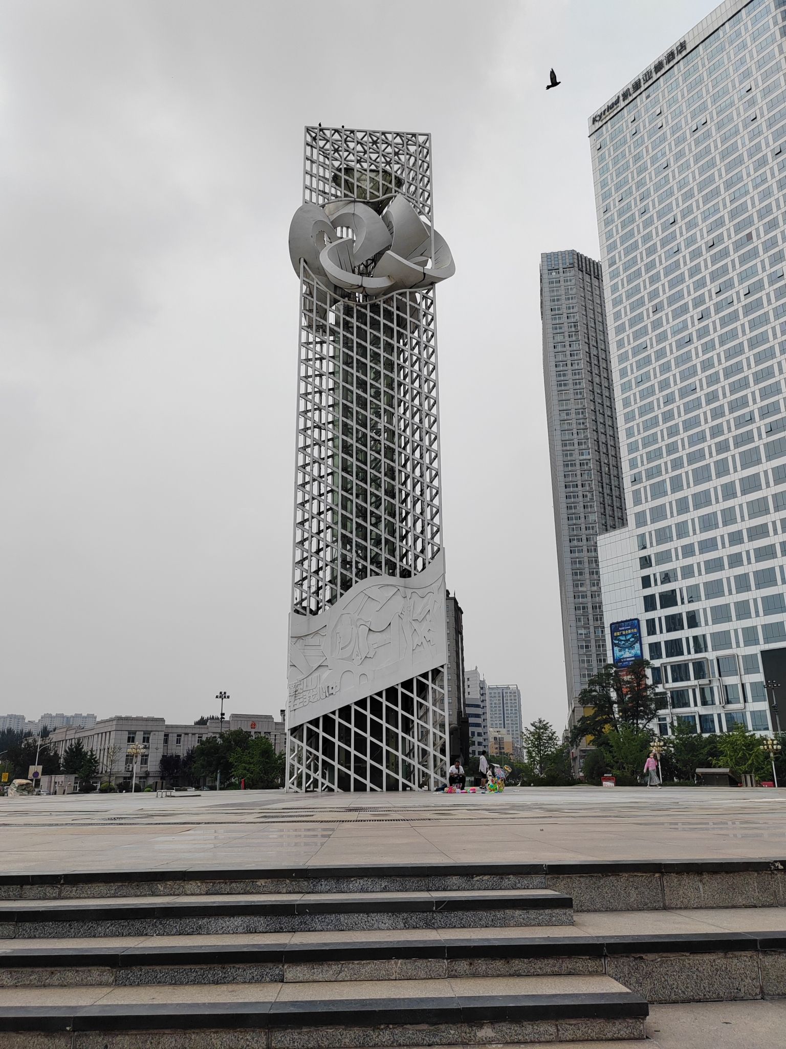 胜利广场旅行图片 1
