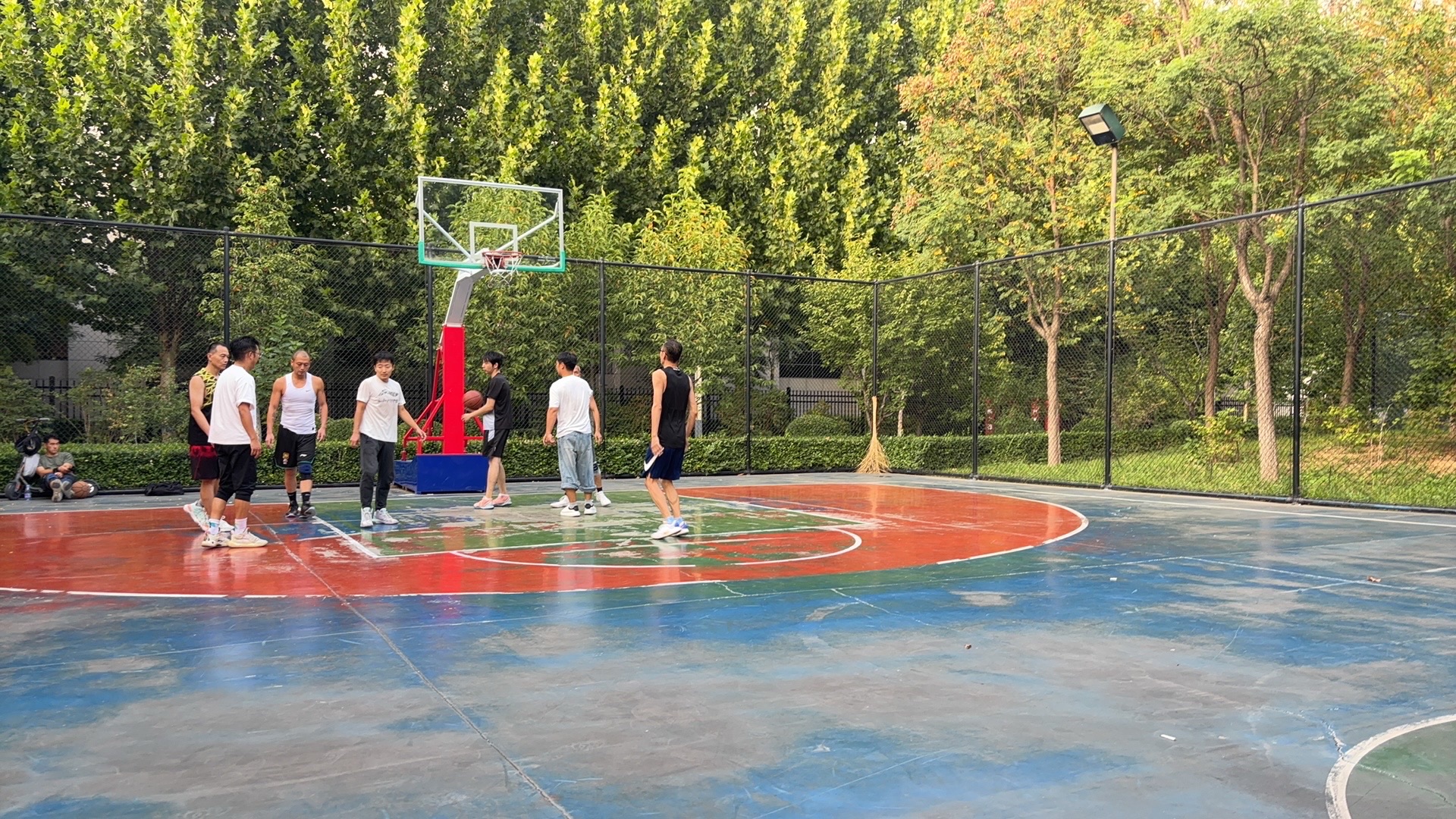 场地封面-基石健身园-篮球场