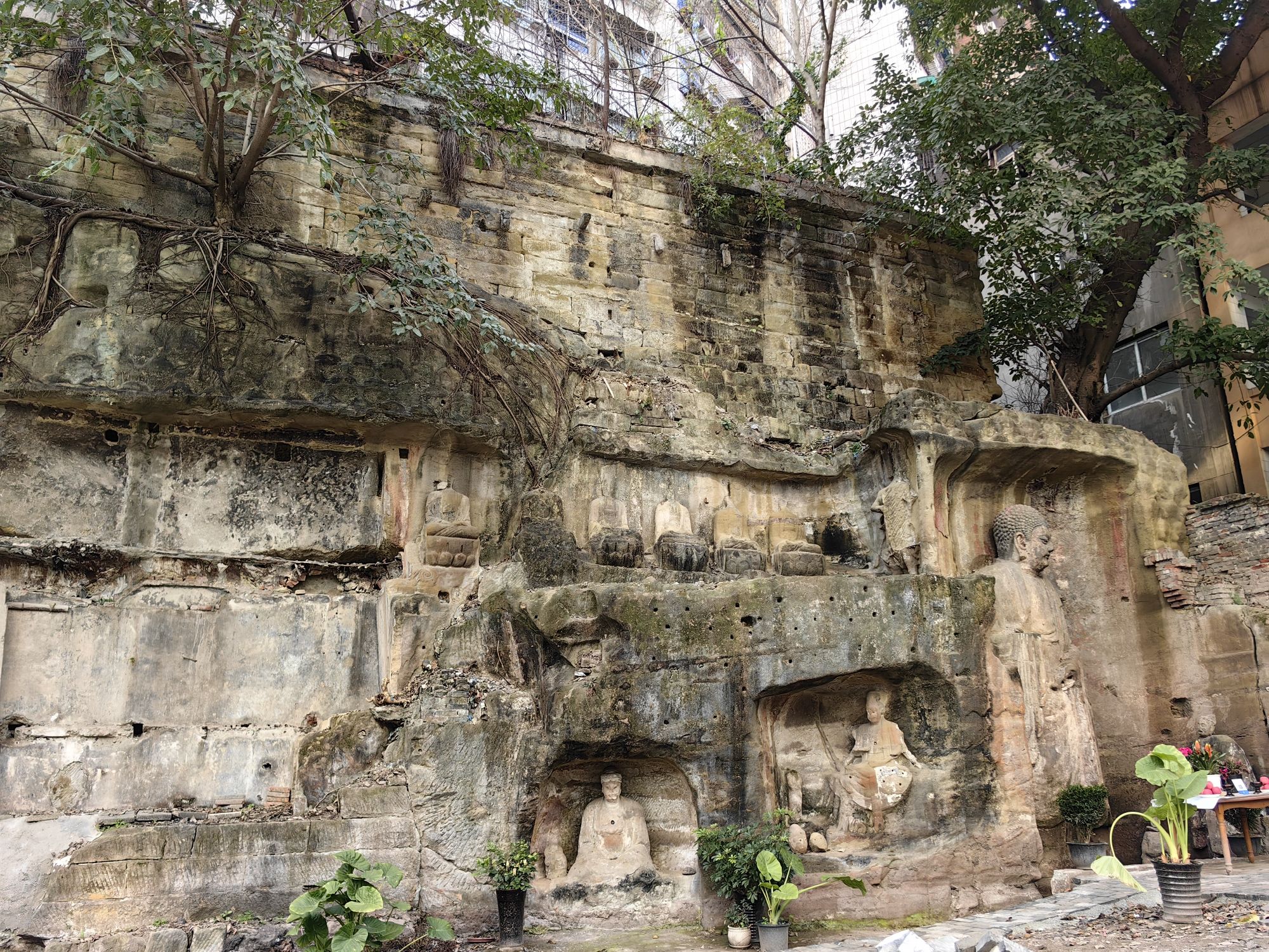 东林寺摩崖造像(装修中)旅行图片 3