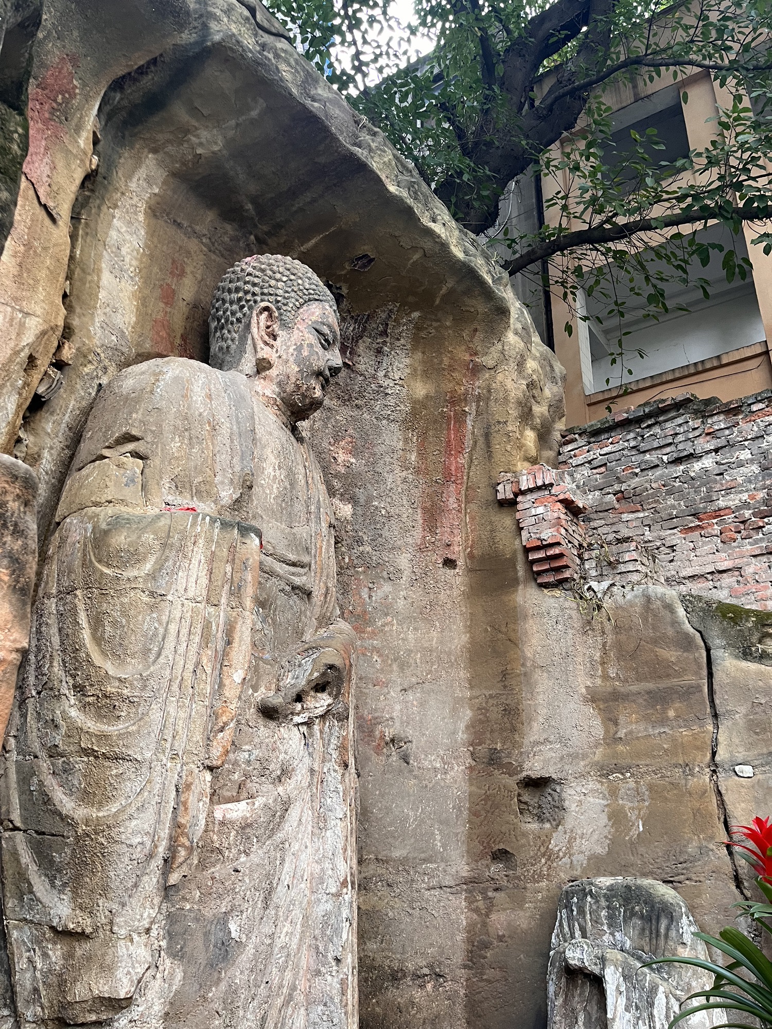 东林寺摩崖造像(装修中)旅行图片 1