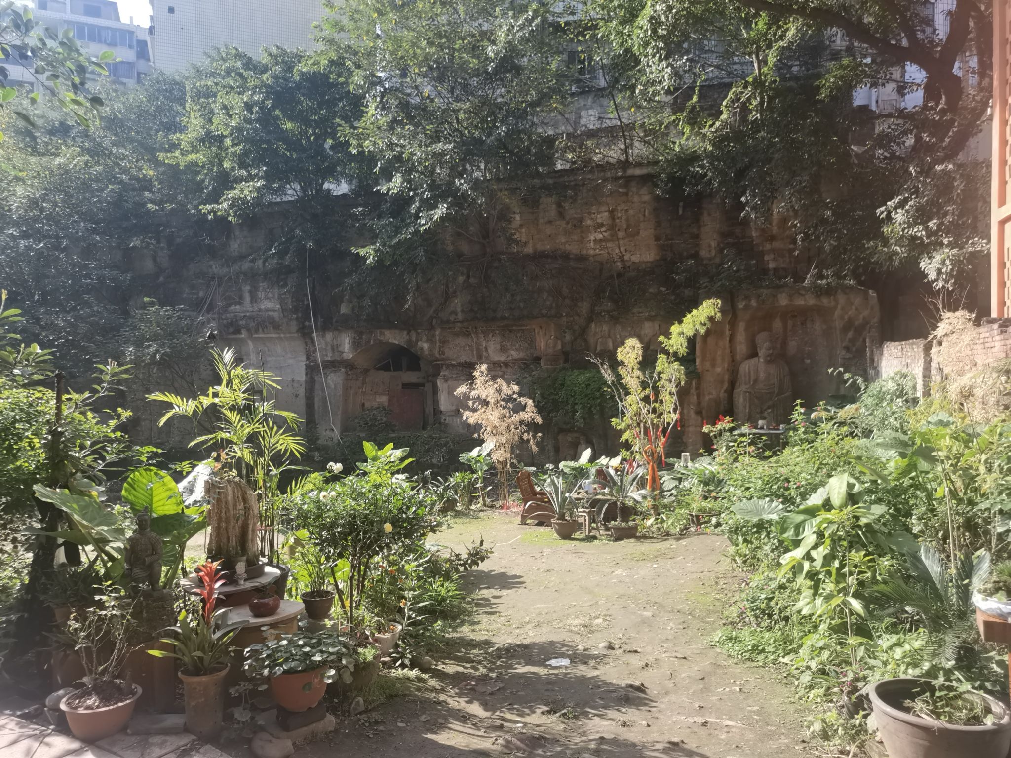 东林寺摩崖造像(装修中)旅行图片 2