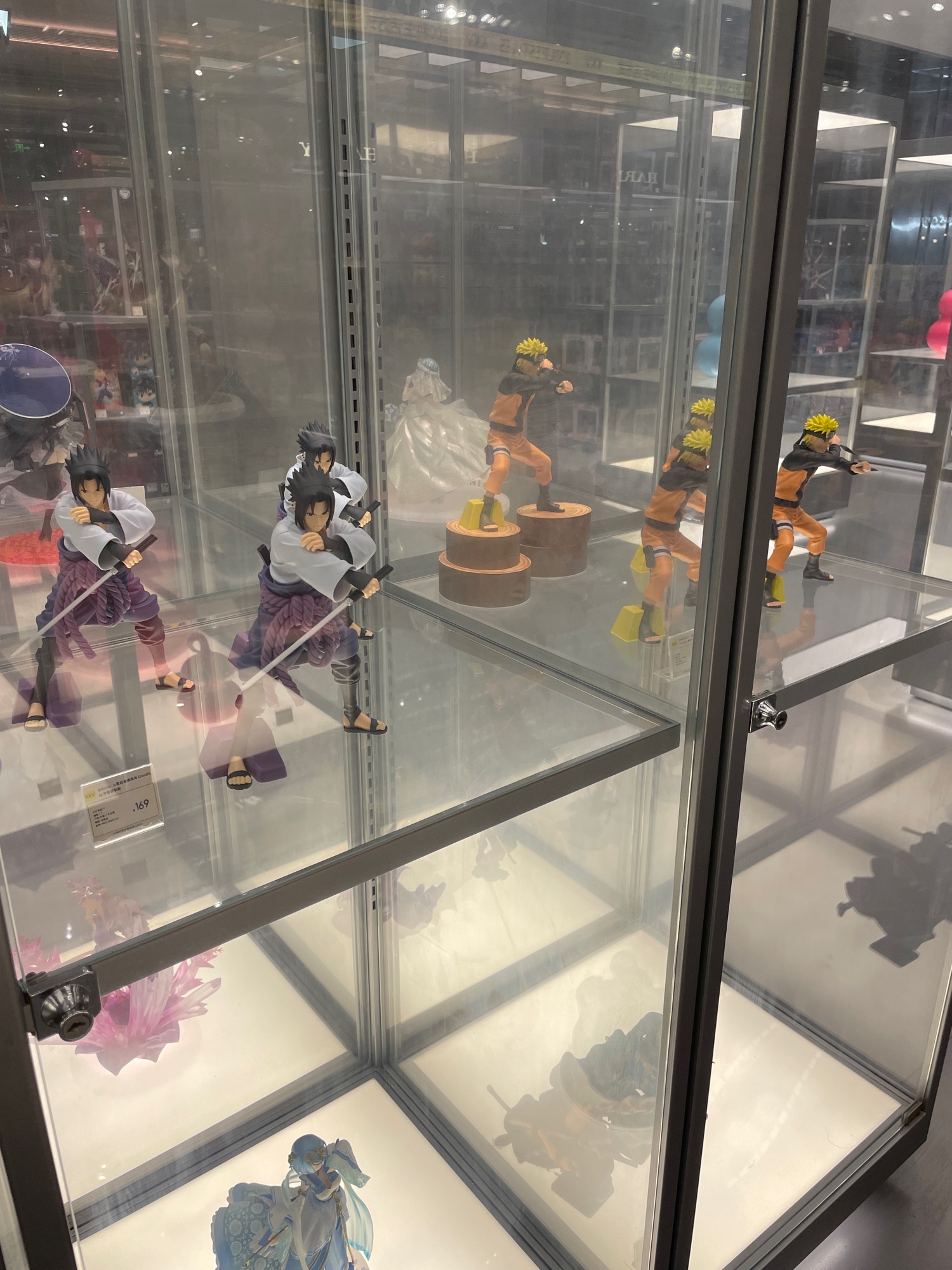 x11潮玩集合(深圳One Avenue·卓悦中心店)