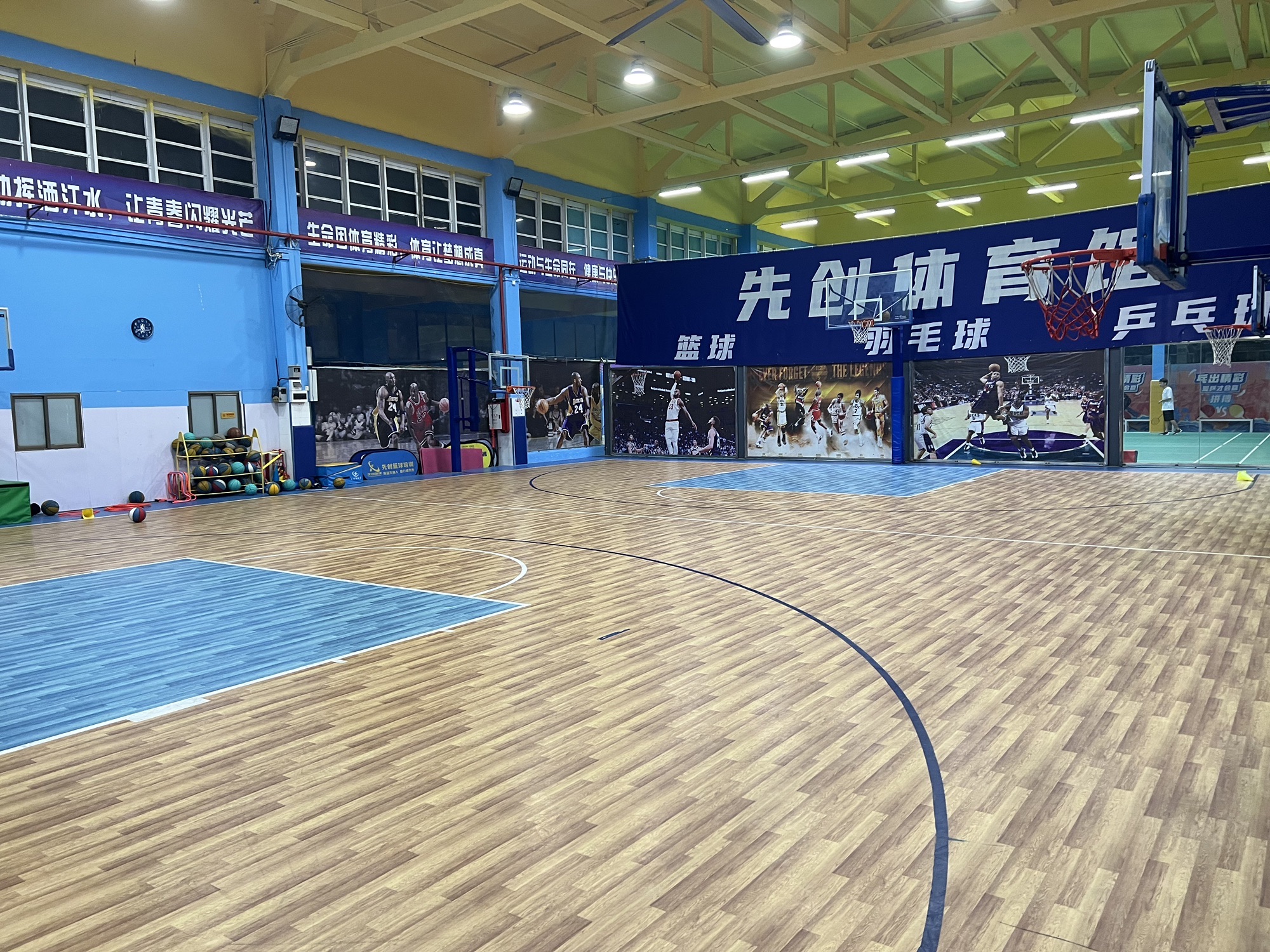 场地封面-先创体育馆(金禧路店)