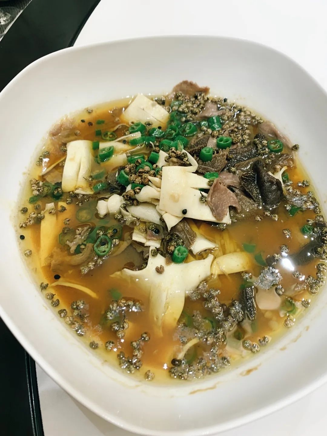 宜昌美莲阁餐厅(滨江金融大厦店)