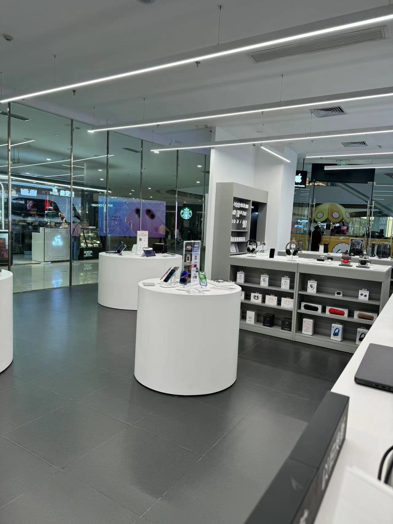 Apple授权专营店(万秀区万达店)