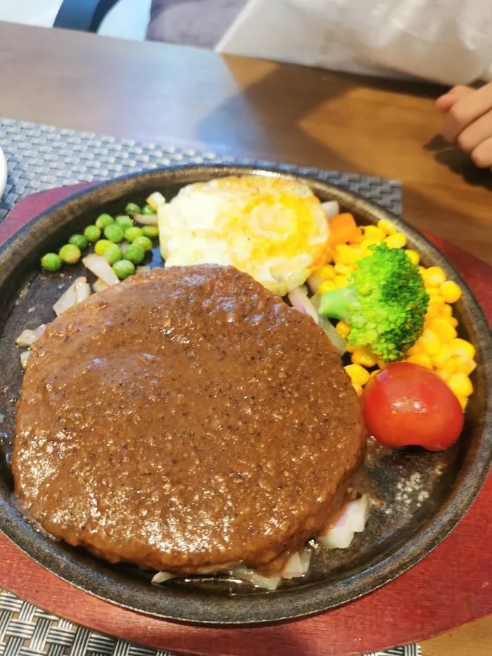 左邻优社西餐厅(上海路店)