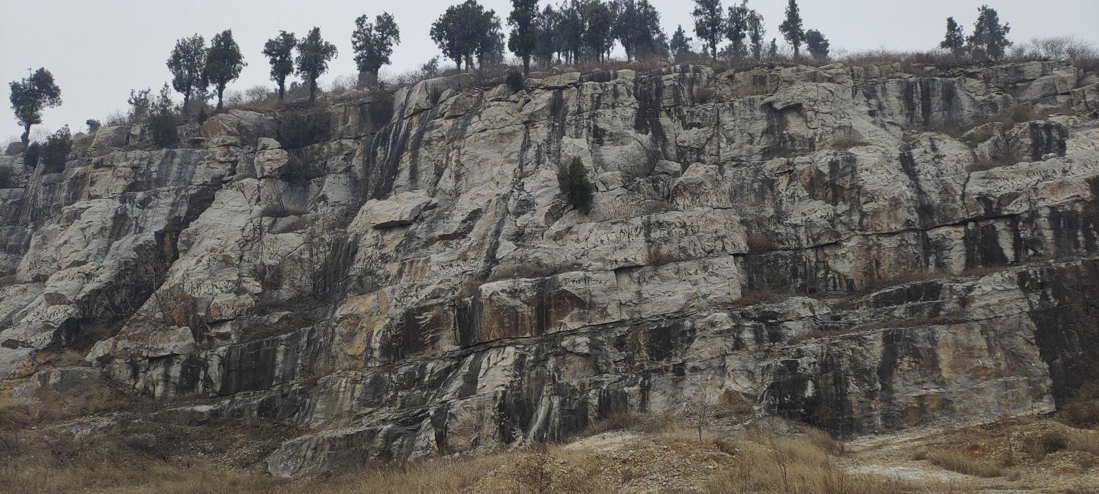 寨山旅行图片 1