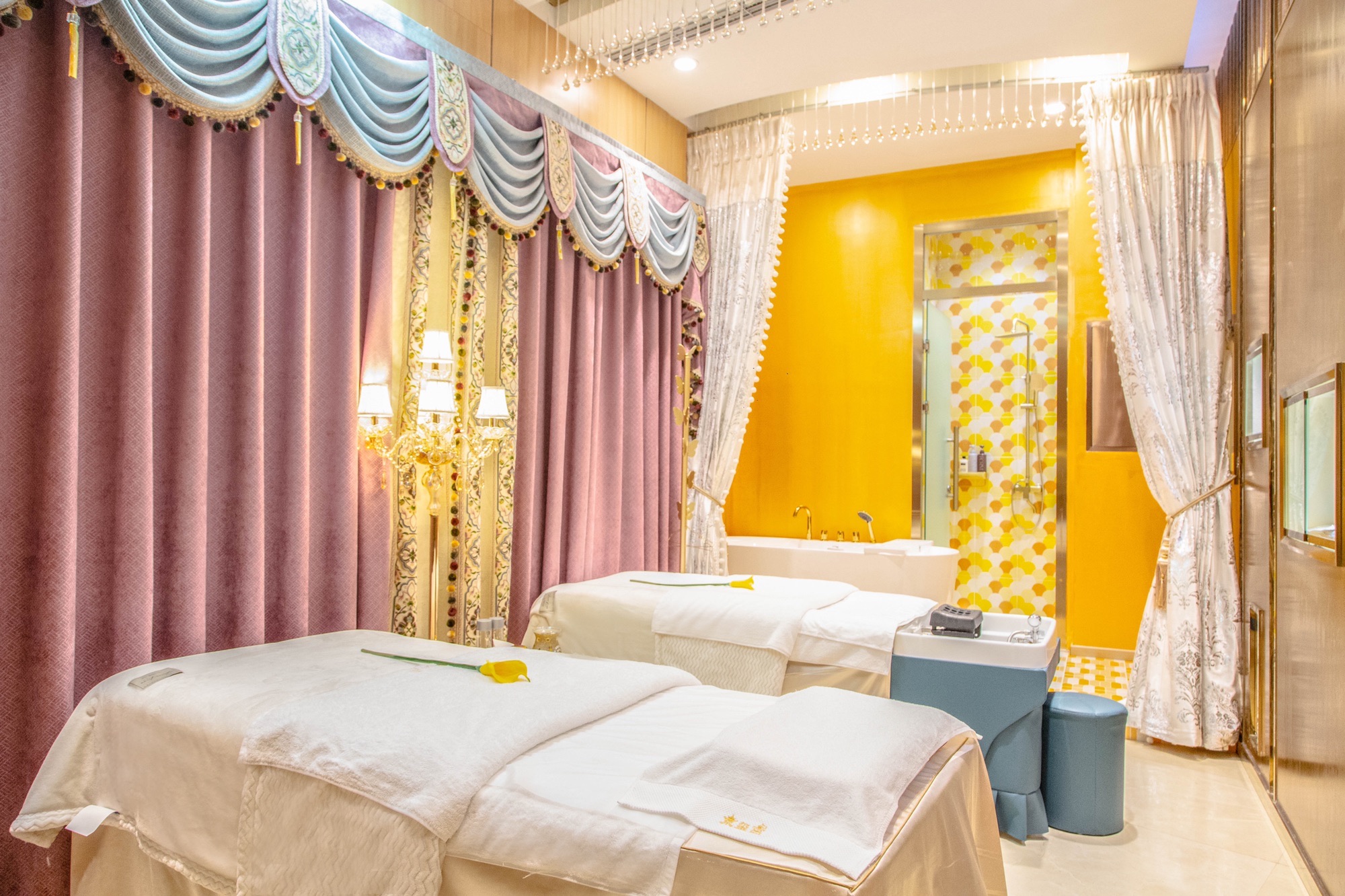景妍之美京玺宫·美肤殿堂(银河SOHO购物中心D座店)
