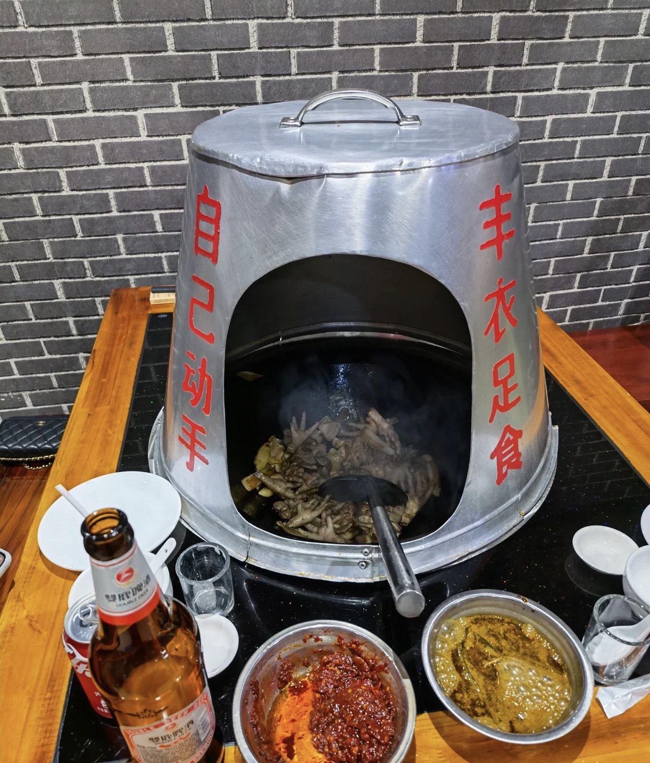 地锅柴火鸡(梅州中一大厦店)