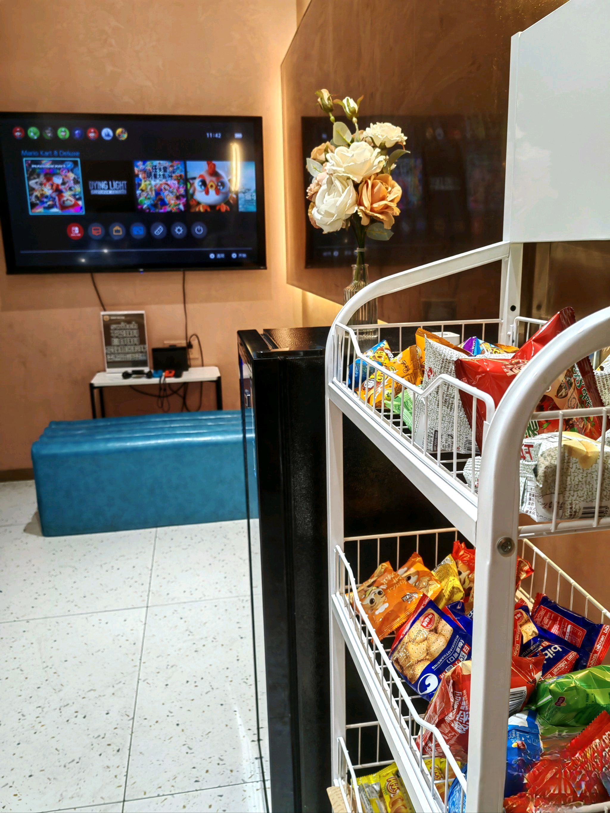 白梧桐轰趴馆(东方国际商业广场店)