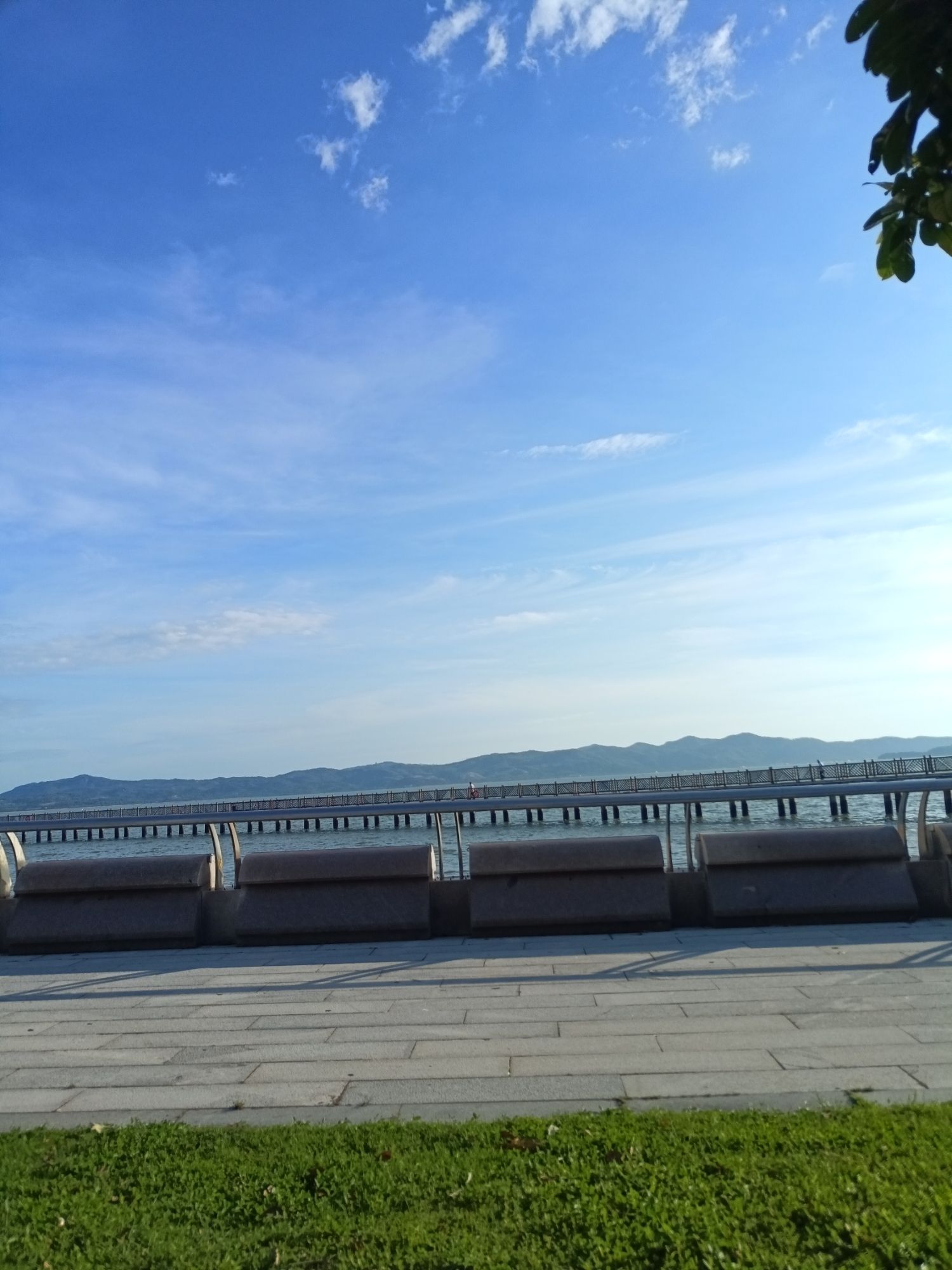 汕尾市品清湖碧道-海上栈道旅行图片 1