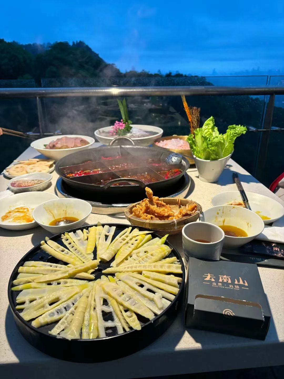 去南山夜景火锅观景台旅行图片 3
