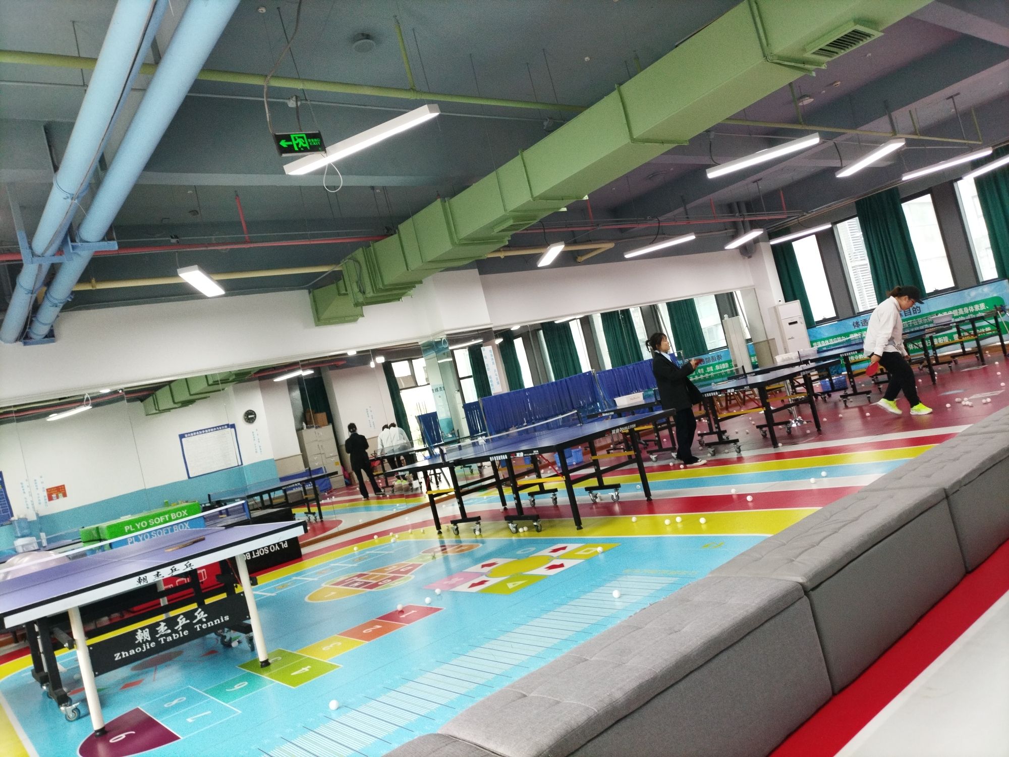 场地封面-龙乒乒乓球俱乐部(新尚天地店)