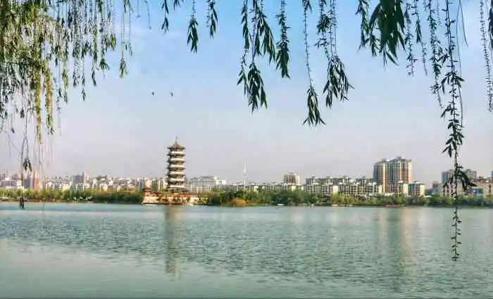 北湖生态公园-兆凯广场