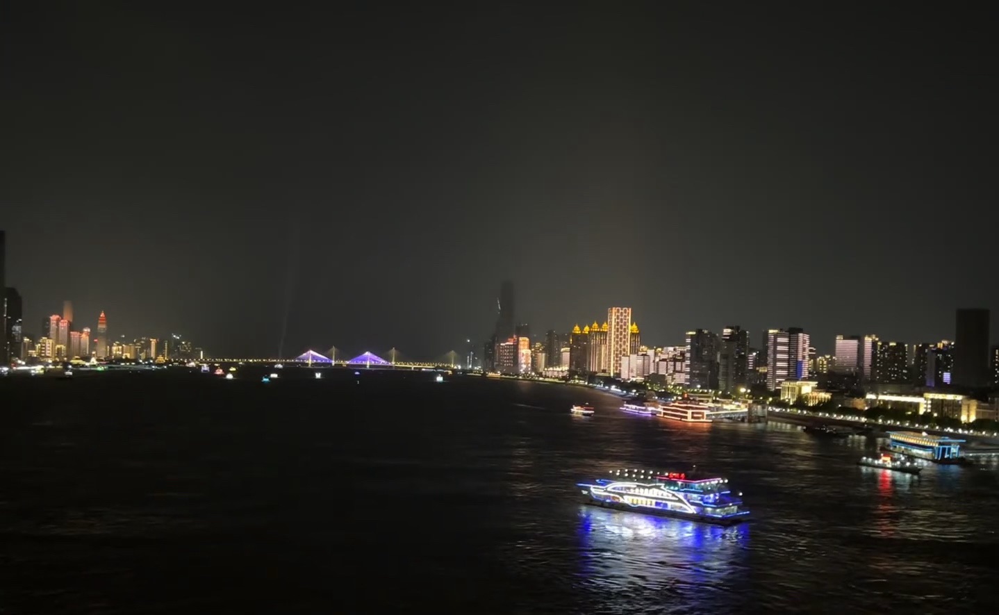 武汉旅游观光巴士旅行图片 3