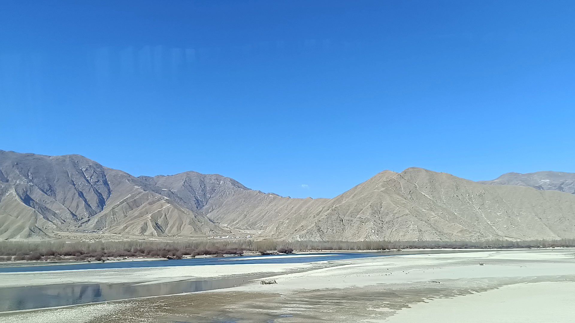 拉萨河