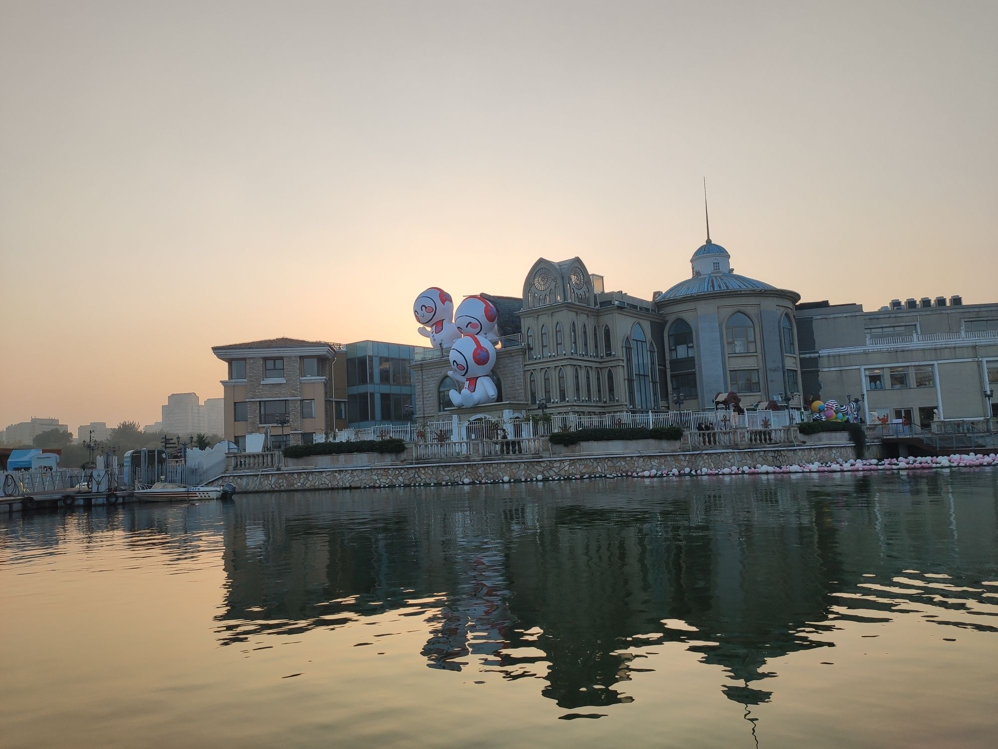 亮马河游船蓝港码头旅行图片 3