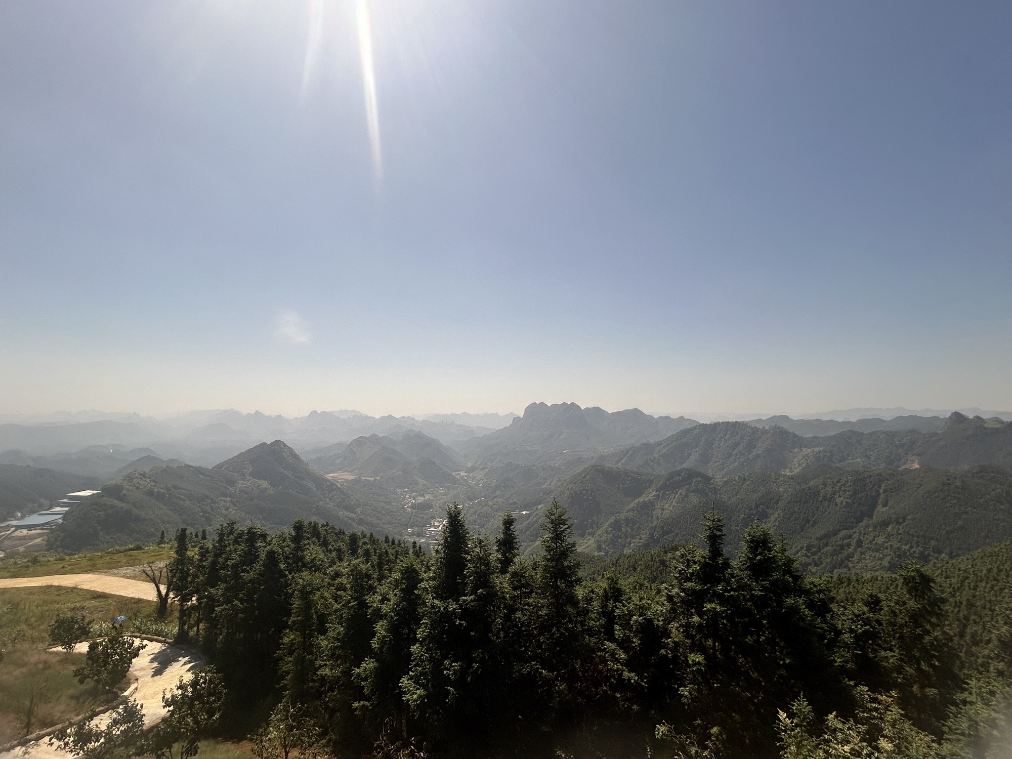 笼箱盖枫杏景区旅行图片 1
