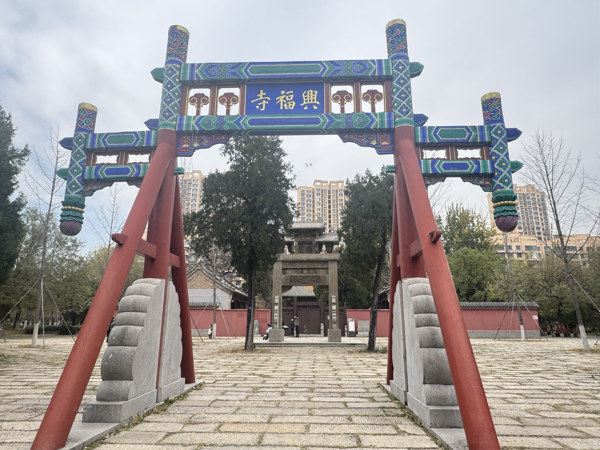 兴福寺实景照片
