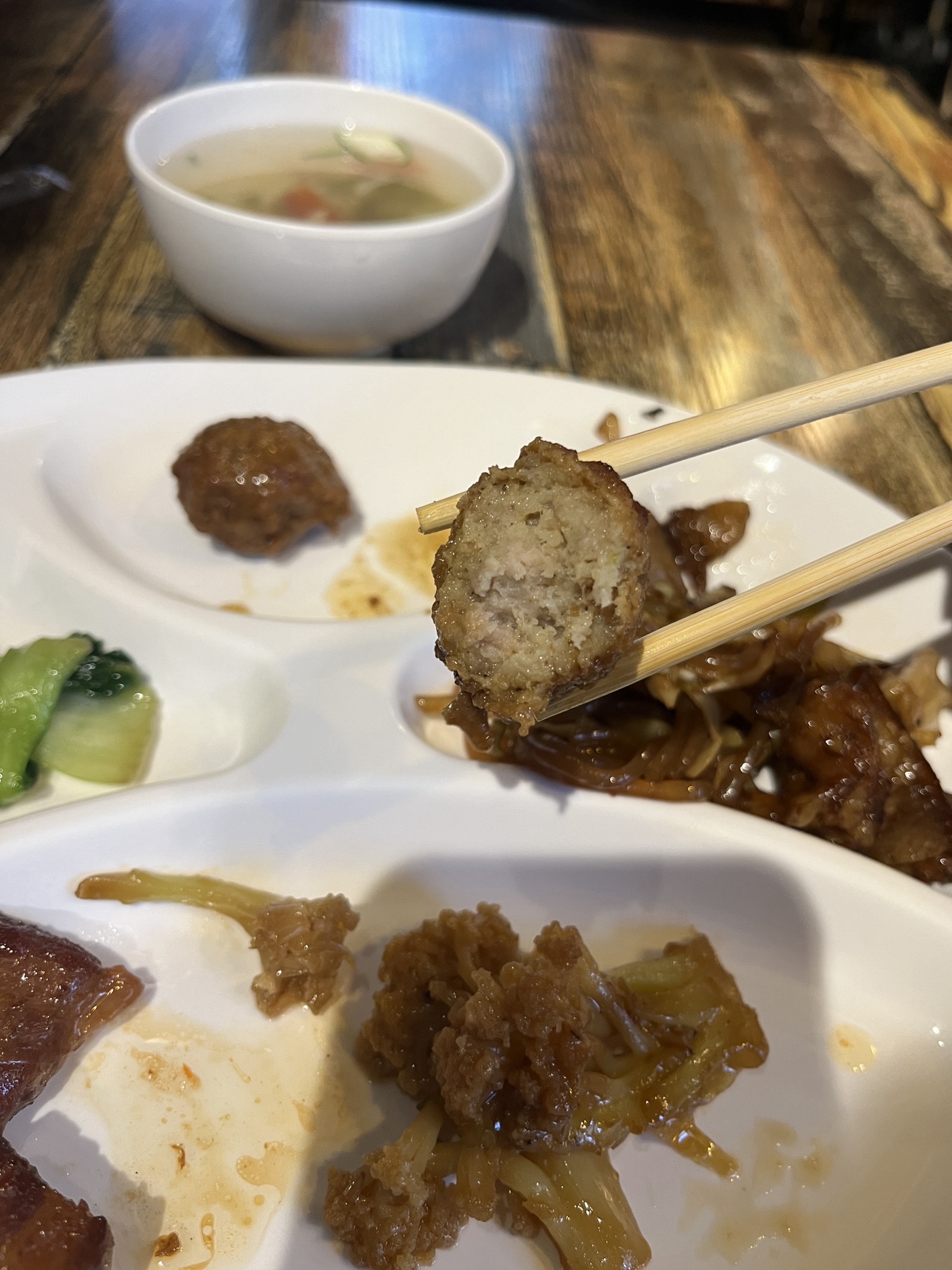 来一串午餐自助