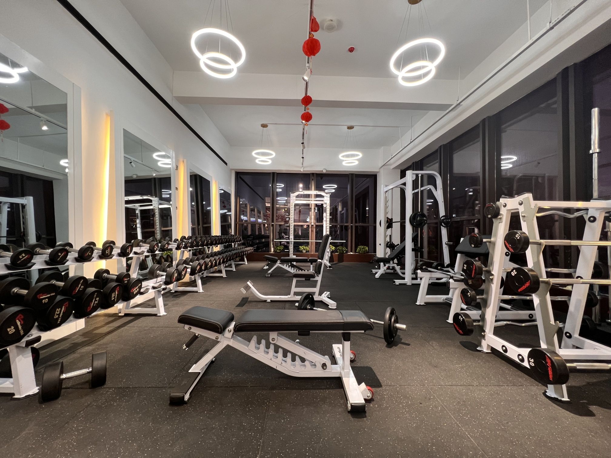 力联星奕游泳健身中心