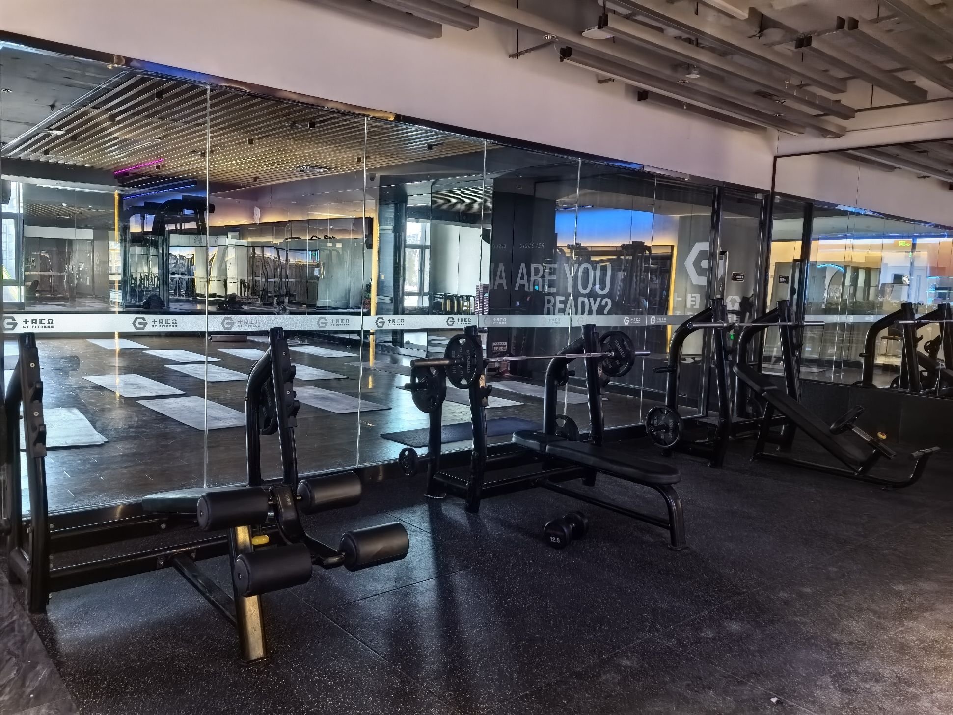 场地封面-十月汇众健身