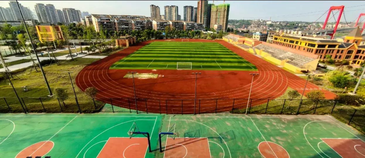 泸州高中附属学校