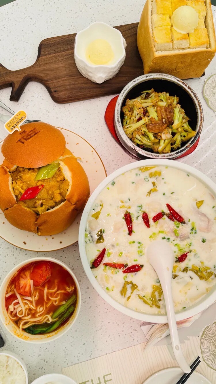 大树餐厅(郑州正弘城店)