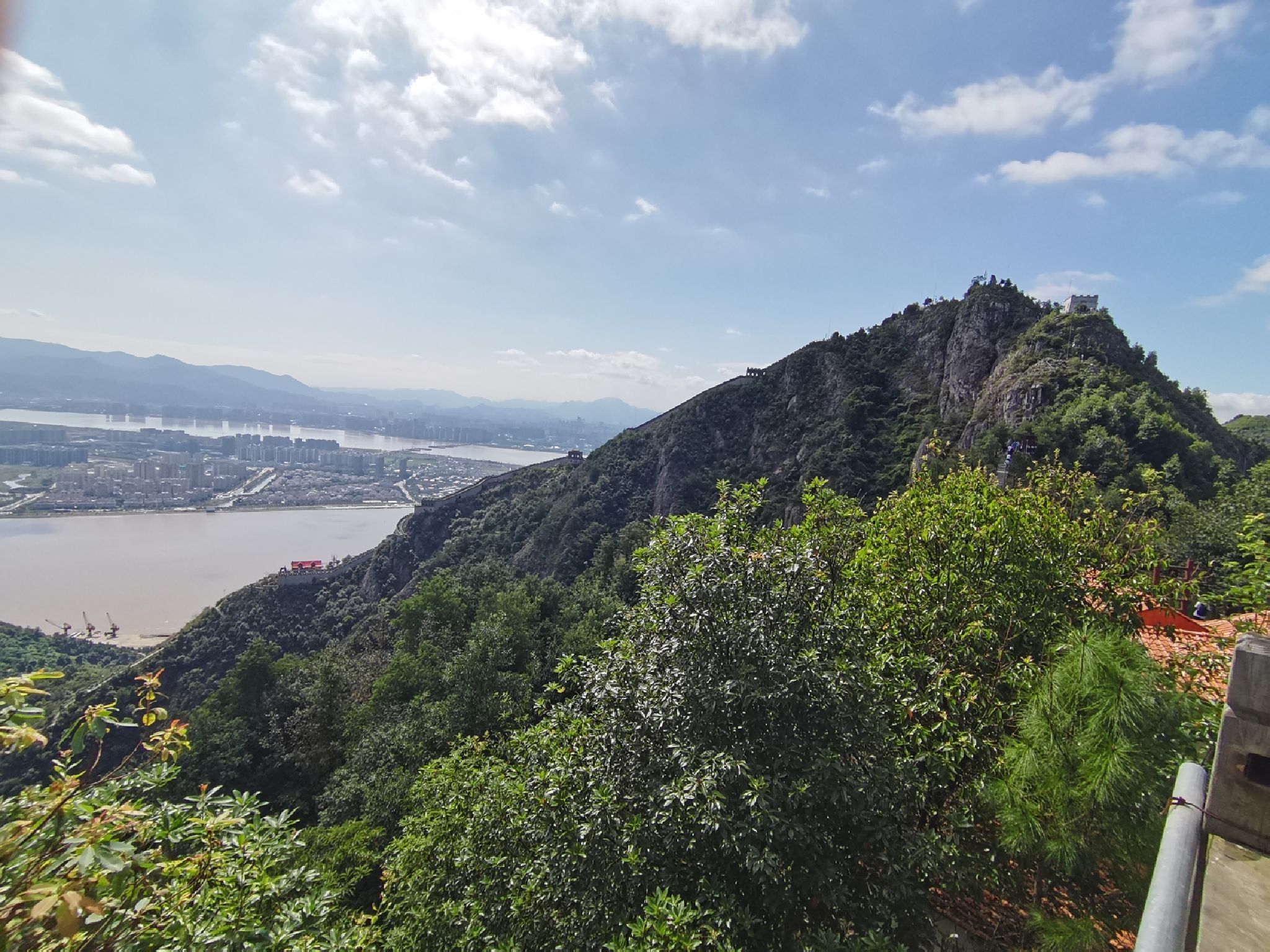 东蒙广场旅行图片 1